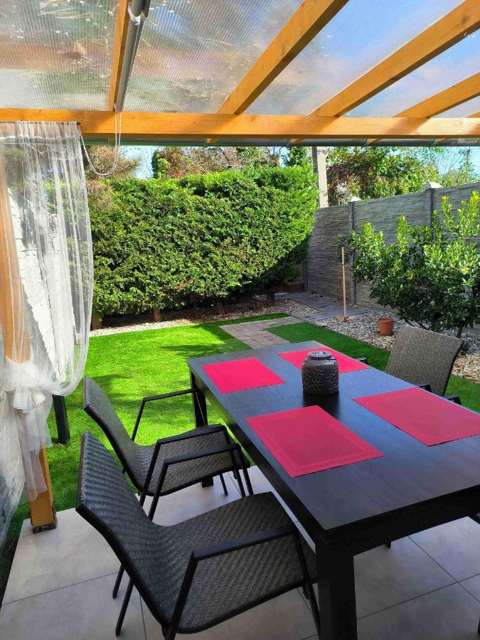 Baky House Apartment Балатонлеле Екстериор снимка