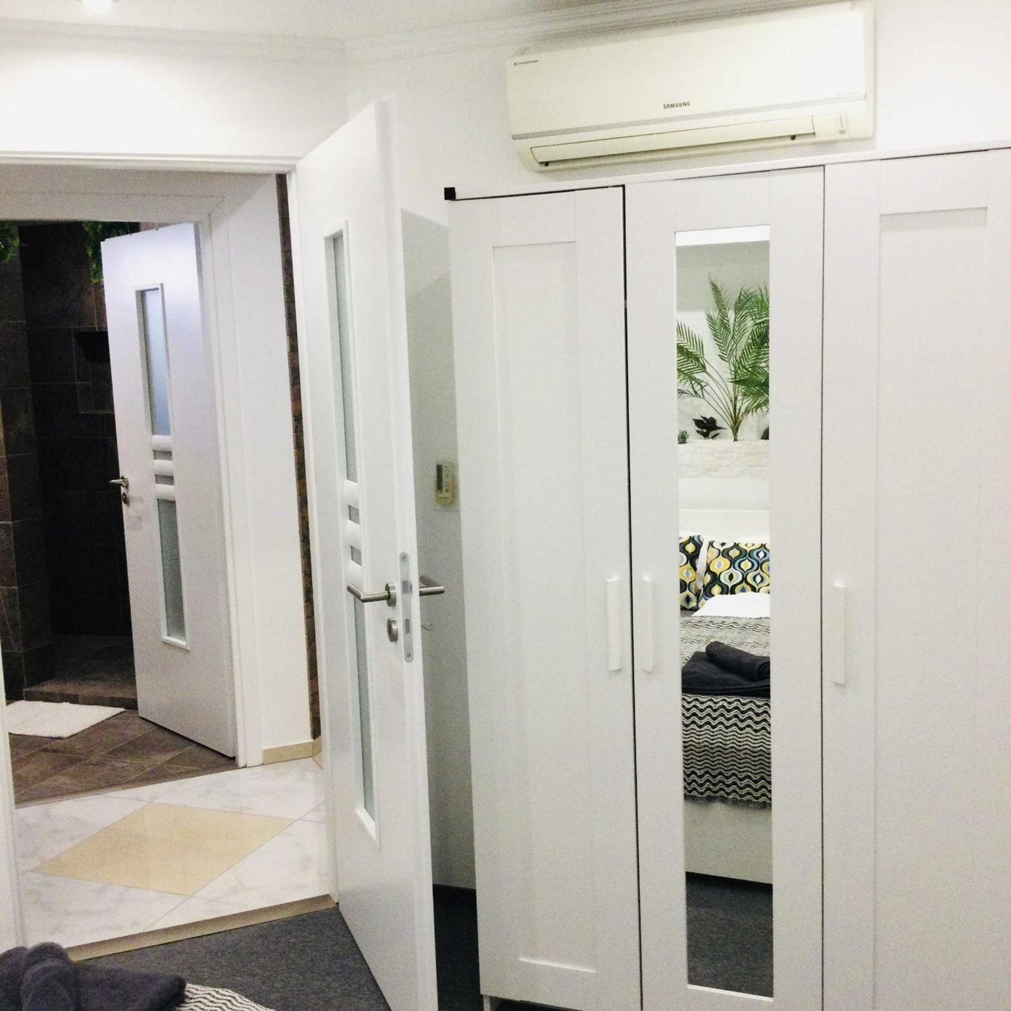 Baky House Apartment Балатонлеле Екстериор снимка